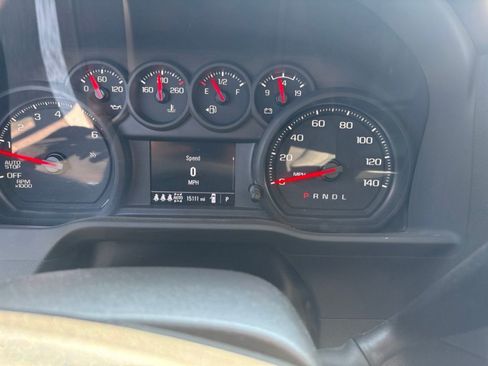 Used 2025 Chevrolet Silverado 1500 Custom Trail Boss w/ LPO, Dark Essentials Package AWD/4WD image 12