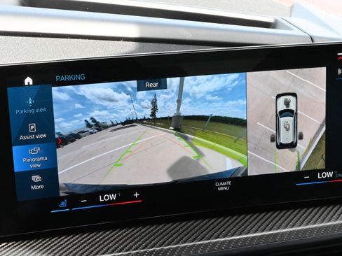 Used 2023 BMW XM AWD/4WD image 18