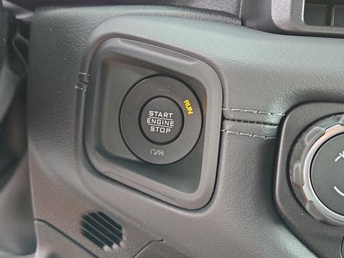 New 2026 Jeep Wrangler Unlimited Rubicon AWD/4WD image 27