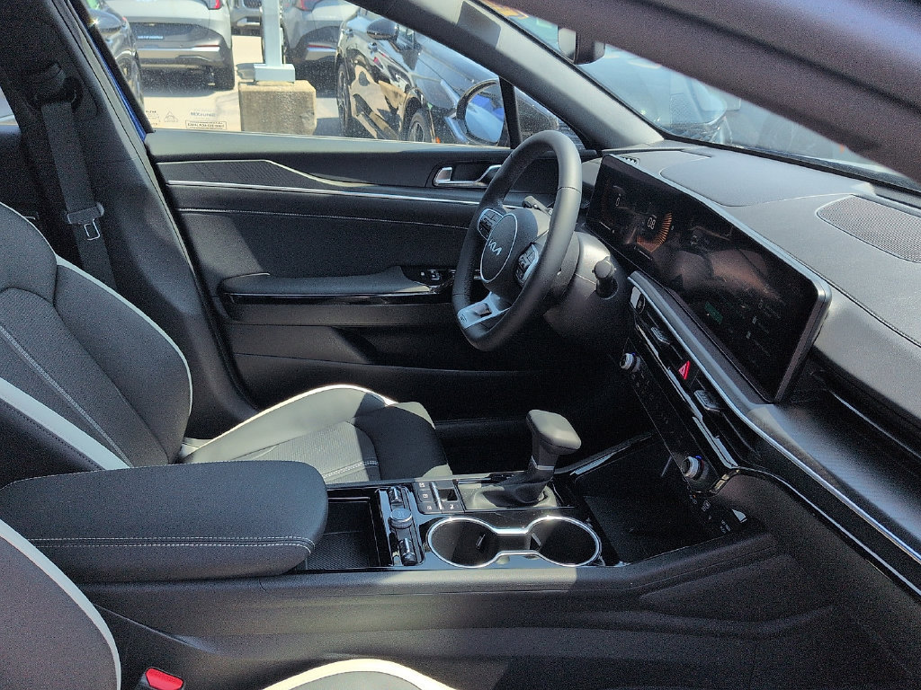 New 2026 Kia K5 GT-Line FWD image 7