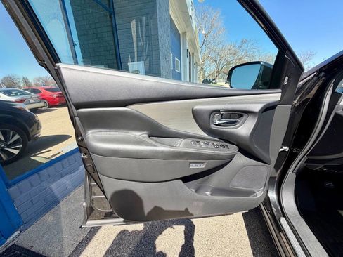 Used 2015 Nissan Murano SV AWD/4WD image 24