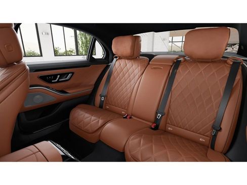 New 2026 Mercedes-Benz S 580e 4MATIC Sedan image 5