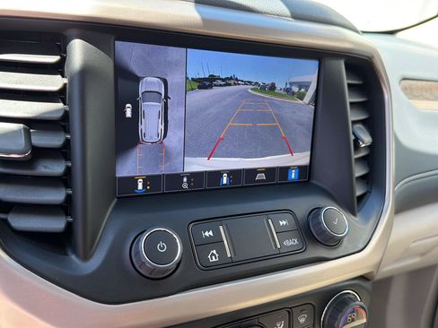 Used 2023 GMC Acadia Denali w/ Denali Technology Package FWD image 26