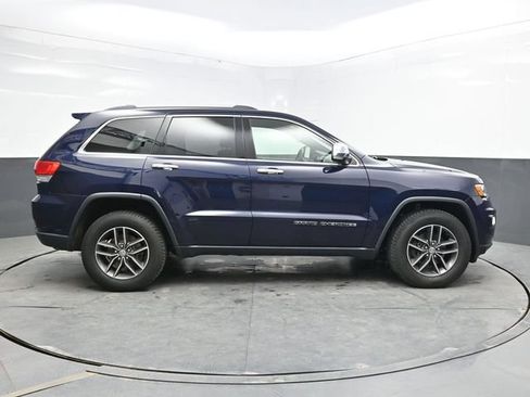 Used 2018 Jeep Grand Cherokee Limited AWD/4WD image 8