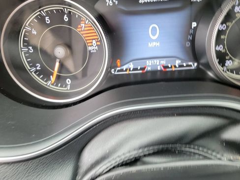Used 2020 Jeep Cherokee Limited w/ Technology Group FWD image 19