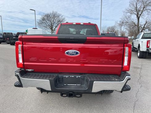 Used 2024 Ford F350 XLT image 6