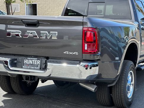New 2026 RAM 3500 Tradesman AWD/4WD image 8