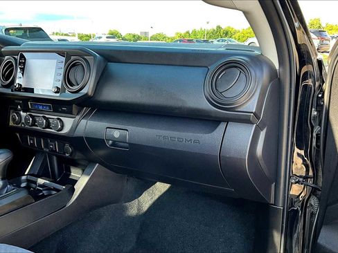 Used 2023 Toyota Tacoma SR image 17