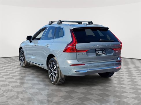Certified 2023 Volvo XC60 B5 Plus image 5