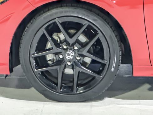 Used 2025 Honda Civic Sport image 12
