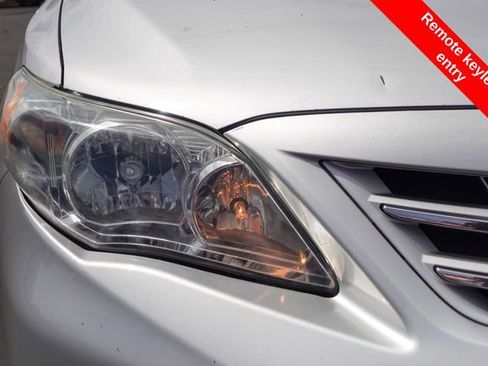 Used 2013 Toyota Corolla LE image 6