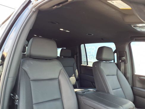 Used 2025 Chevrolet Suburban LT AWD/4WD image 22