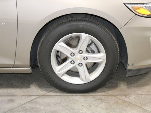 Used 2024 Chevrolet Malibu LT image 51