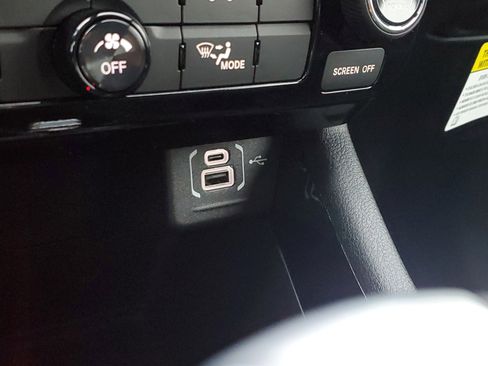 New 2026 Jeep Compass Latitude image 27