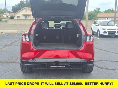 Used 2021 Ford Mustang Mach-E GT image 8