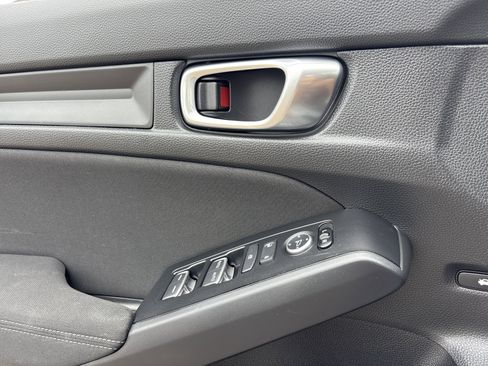 Used 2025 Honda Civic Sport image 20