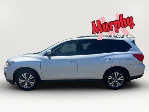 Used 2020 Nissan Pathfinder SV FWD image 3