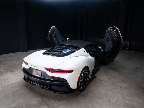 Used 2022 Maserati MC20 Coupe RWD image 24