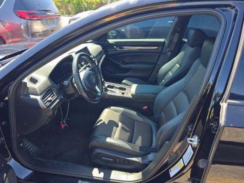 Used 2022 Honda Accord Sport image 6