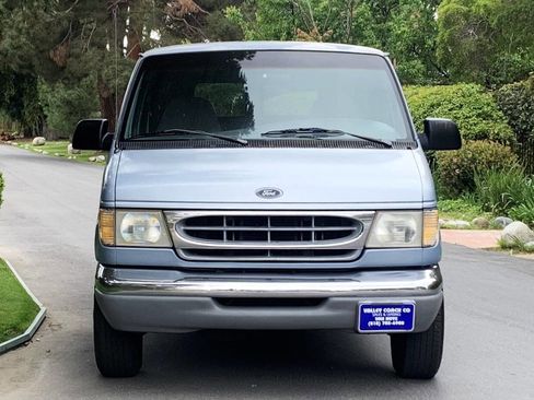 Used 1999 Ford E-350 and Econoline 350 XLT image 10