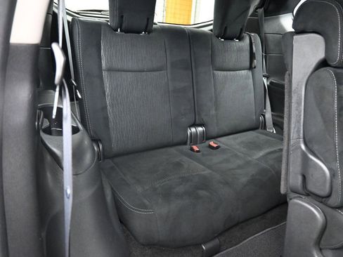 Used 2015 Nissan Pathfinder S image 46