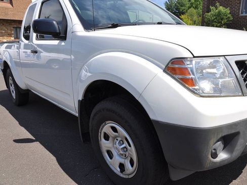 Used 2021 Nissan Frontier S AWD/4WD image 5