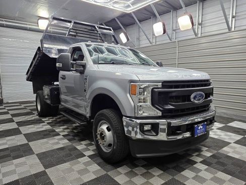 Used 2022 Ford F350 XL w/ Power Equipment Group AWD/4WD image 4