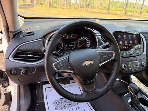Used 2024 Chevrolet Malibu LT w/ Sport Edition image 15