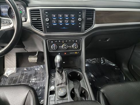Used 2021 Volkswagen Atlas SE w/ Panoramic Sunroof Package AWD/4WD image 17
