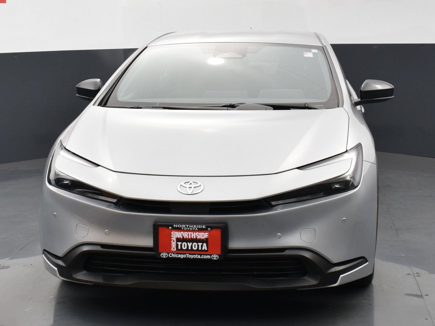Used 2025 Toyota Prius LE FWD image 7