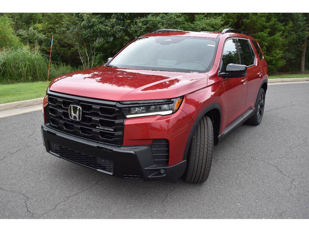 New 2026 Honda Pilot Black Edition image 3