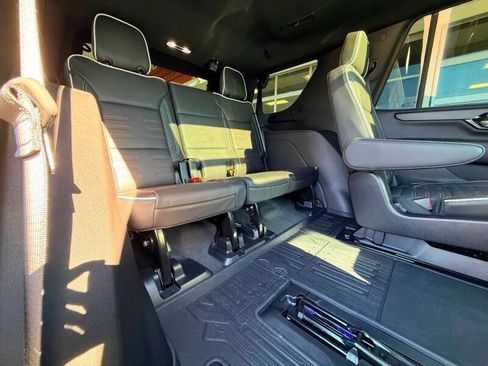 Used 2025 GMC Yukon AT4 Ultimate w/ LPO, Floor Liner Package AWD/4WD image 43