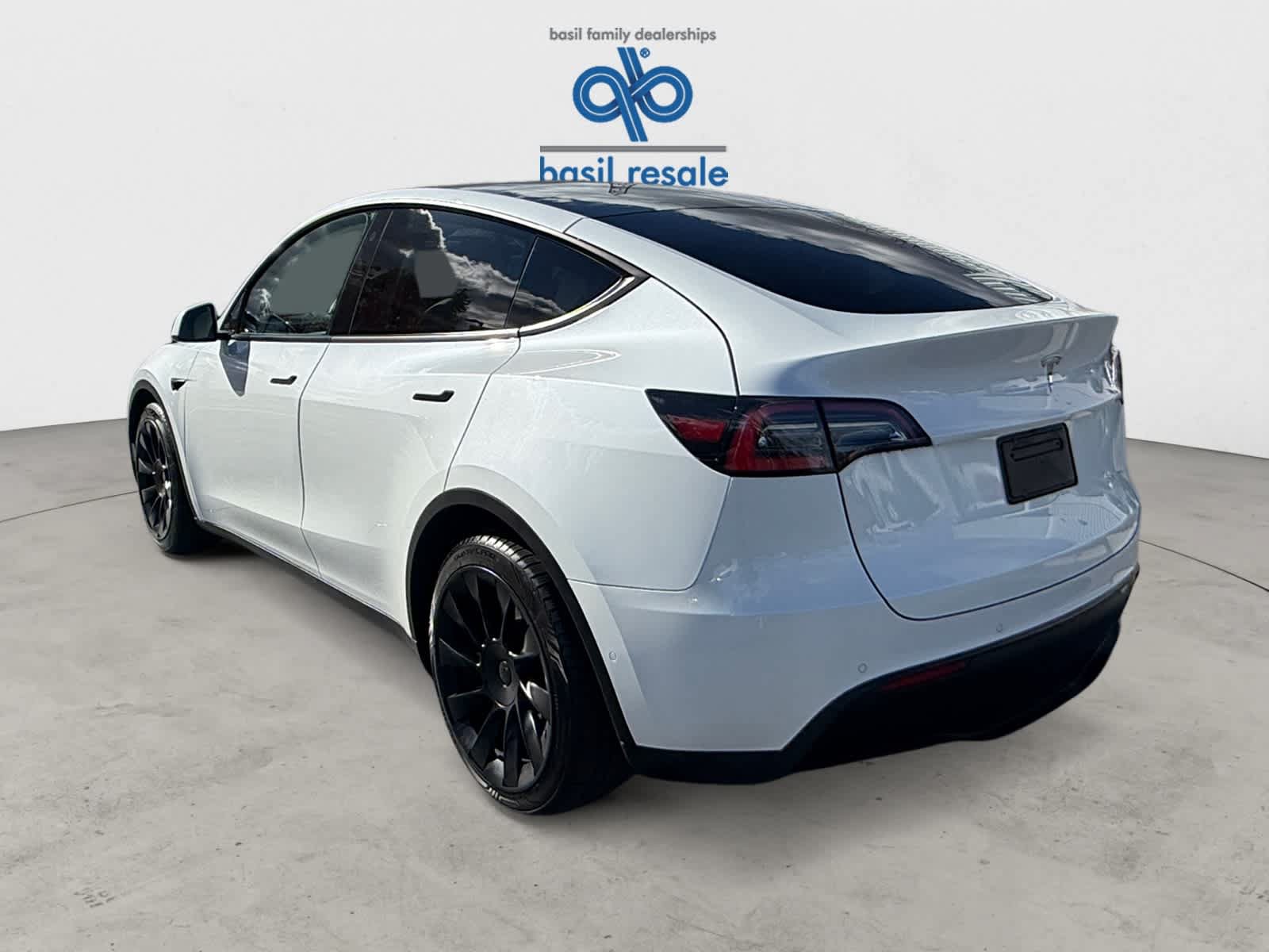 Used 2021 Tesla Model Y Long Range AWD/4WD image 4
