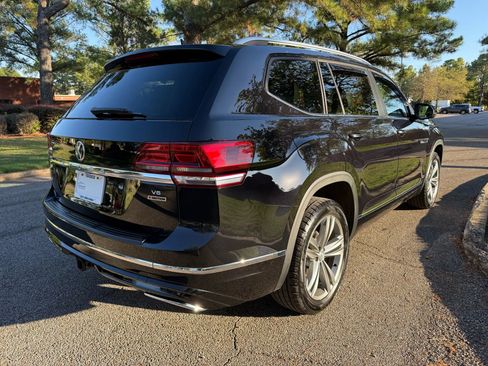 Used 2019 Volkswagen Atlas SE w/ Panoramic Sunroof Package image 5