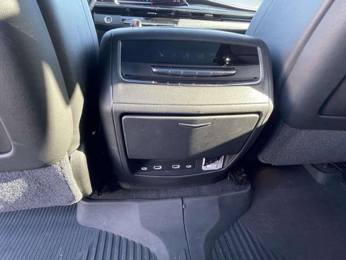 Used 2021 Cadillac Escalade ESV Sport w/ Driver Assist Tech Package AWD/4WD image 16