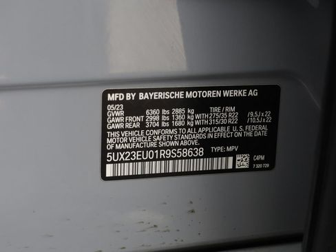 Used 2024 BMW X5 xDrive40i w/ M Sport Package AWD/4WD image 25