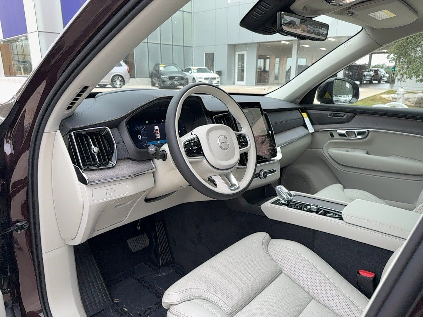 Used 2026 Volvo XC90 B6 Ultra w/ Protection Package Premier AWD/4WD image 12