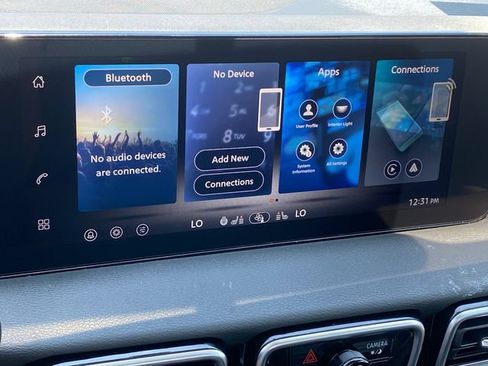 New 2026 Nissan Sentra SR w/ SR Premium Package FWD image 20