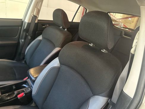 Used 2017 Subaru Crosstrek 2.0i Premium AWD/4WD image 11