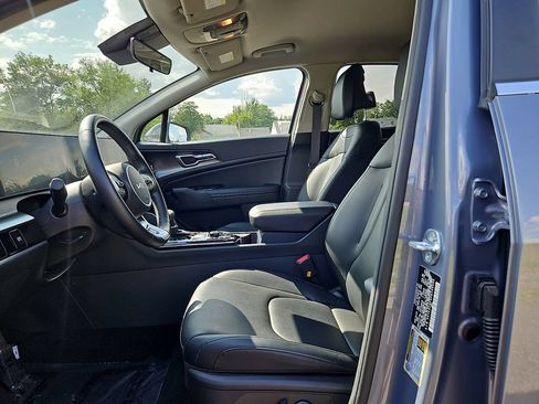 Certified 2023 Kia Sportage EX AWD/4WD image 13