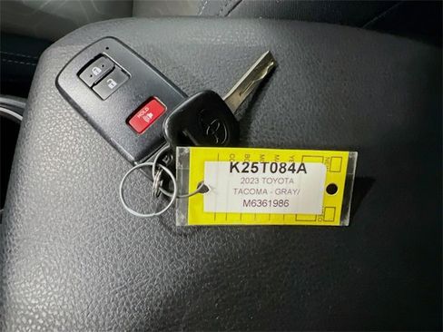 Used 2023 Toyota Tacoma TRD Sport image 16