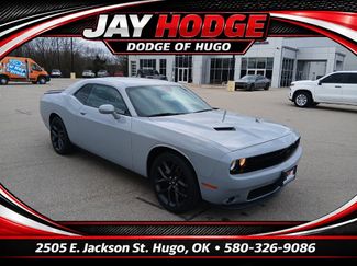 Used 2022 Dodge Challenger SXT w/ Driver Convenience Group video 1