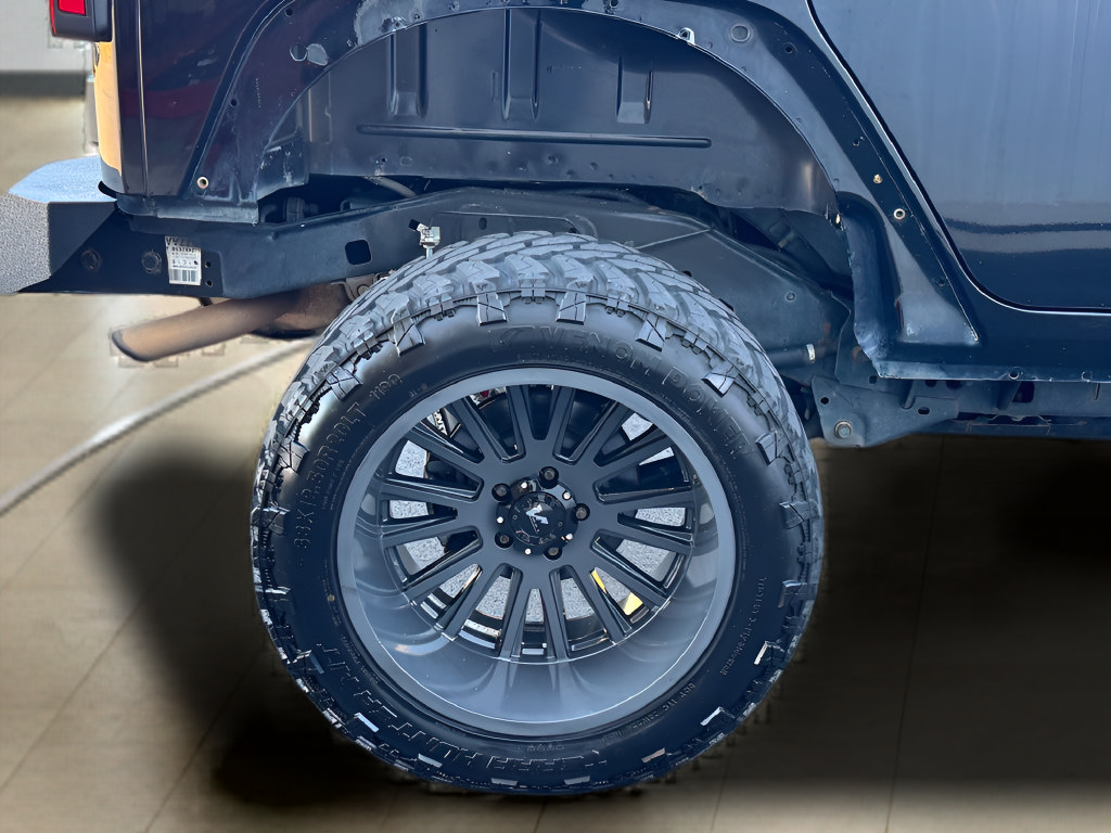 Used 2015 Jeep Wrangler Unlimited Sport w/ Max Tow Package AWD/4WD image 34
