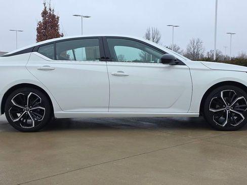 Used 2023 Nissan Altima 2.5 SR image 6