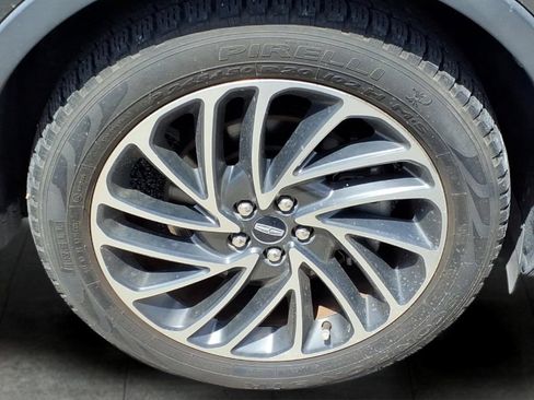 Used 2020 Lincoln Nautilus Reserve w/ Cargo Utility Package AWD/4WD image 4