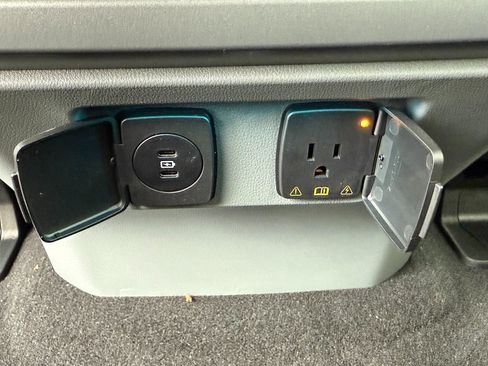 New 2025 Ford F150 Lariat w/ Equipment Group 501A Mid image 42