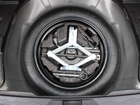 Used 2025 Subaru Forester image 9