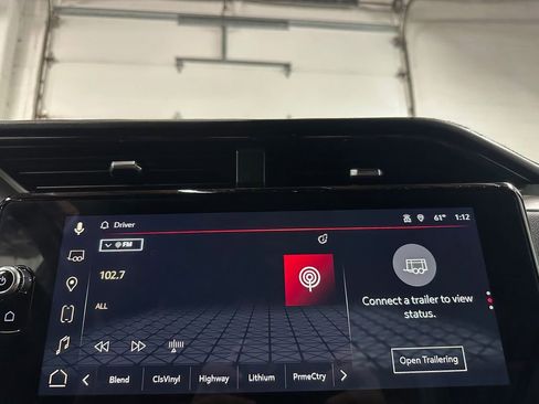 Used 2025 GMC Sierra 1500 AT4 w/ AT4 Premium Package AWD/4WD image 29