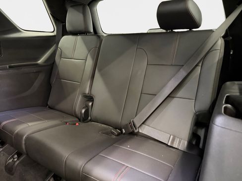 Used 2023 Chevrolet Traverse RS w/ LPO, Floor Liner Package image 9