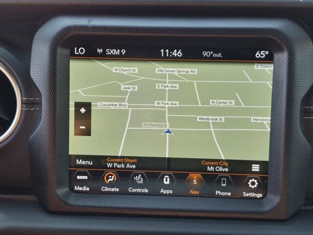 Used 2020 Jeep Wrangler Unlimited Sahara AWD/4WD image 24